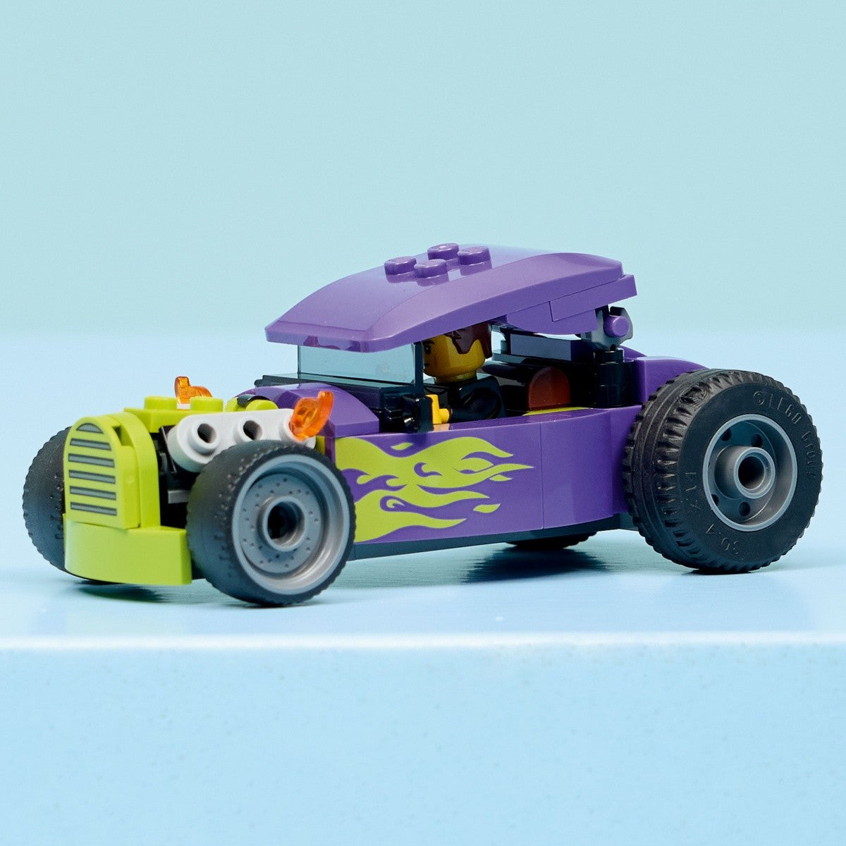 4bb2673c06207972f693577744ab7851